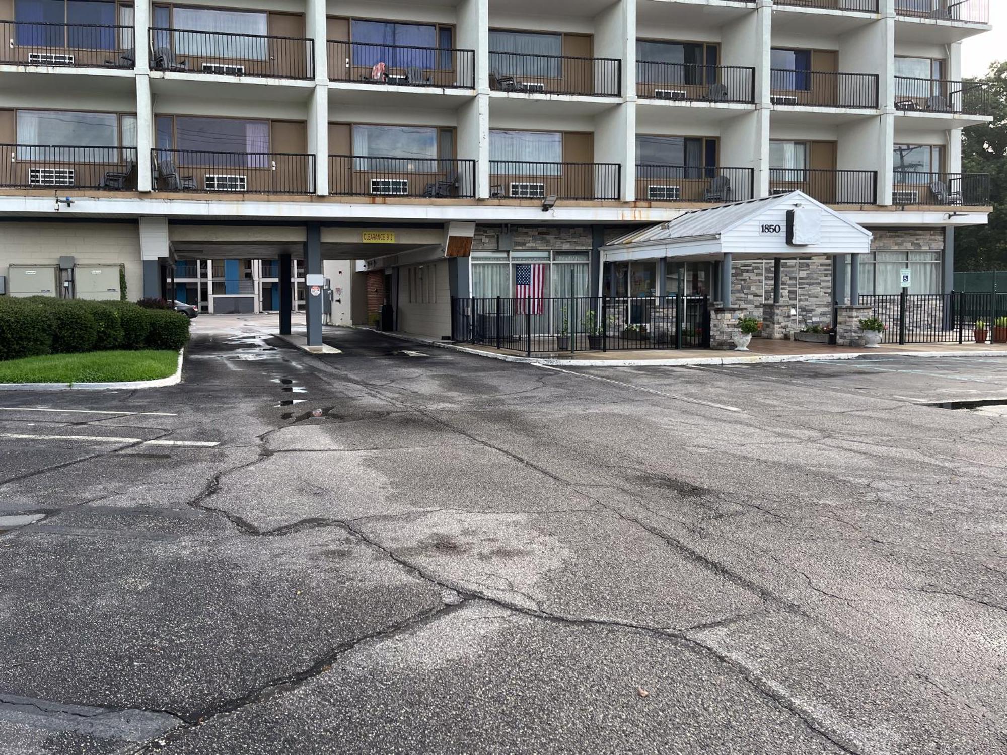Motel 6 Norfolk, Va East Little Creek Екстериор снимка