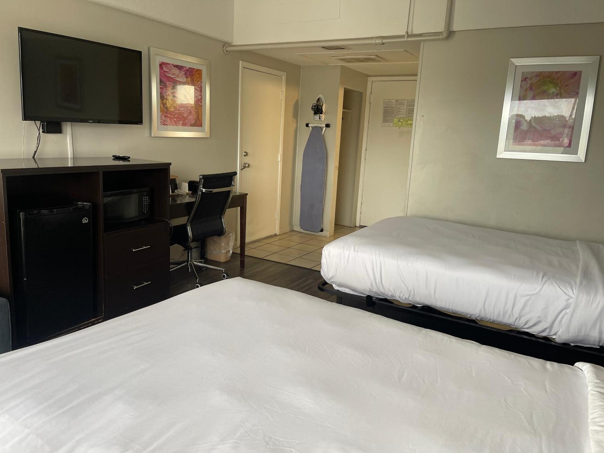 Motel 6 Norfolk, Va East Little Creek Екстериор снимка