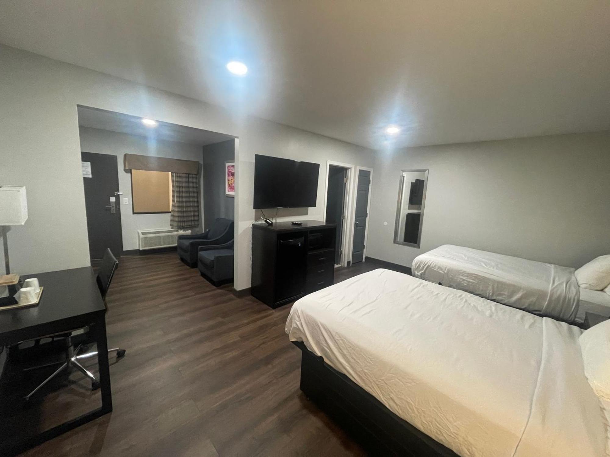 Motel 6 Norfolk, Va East Little Creek Екстериор снимка