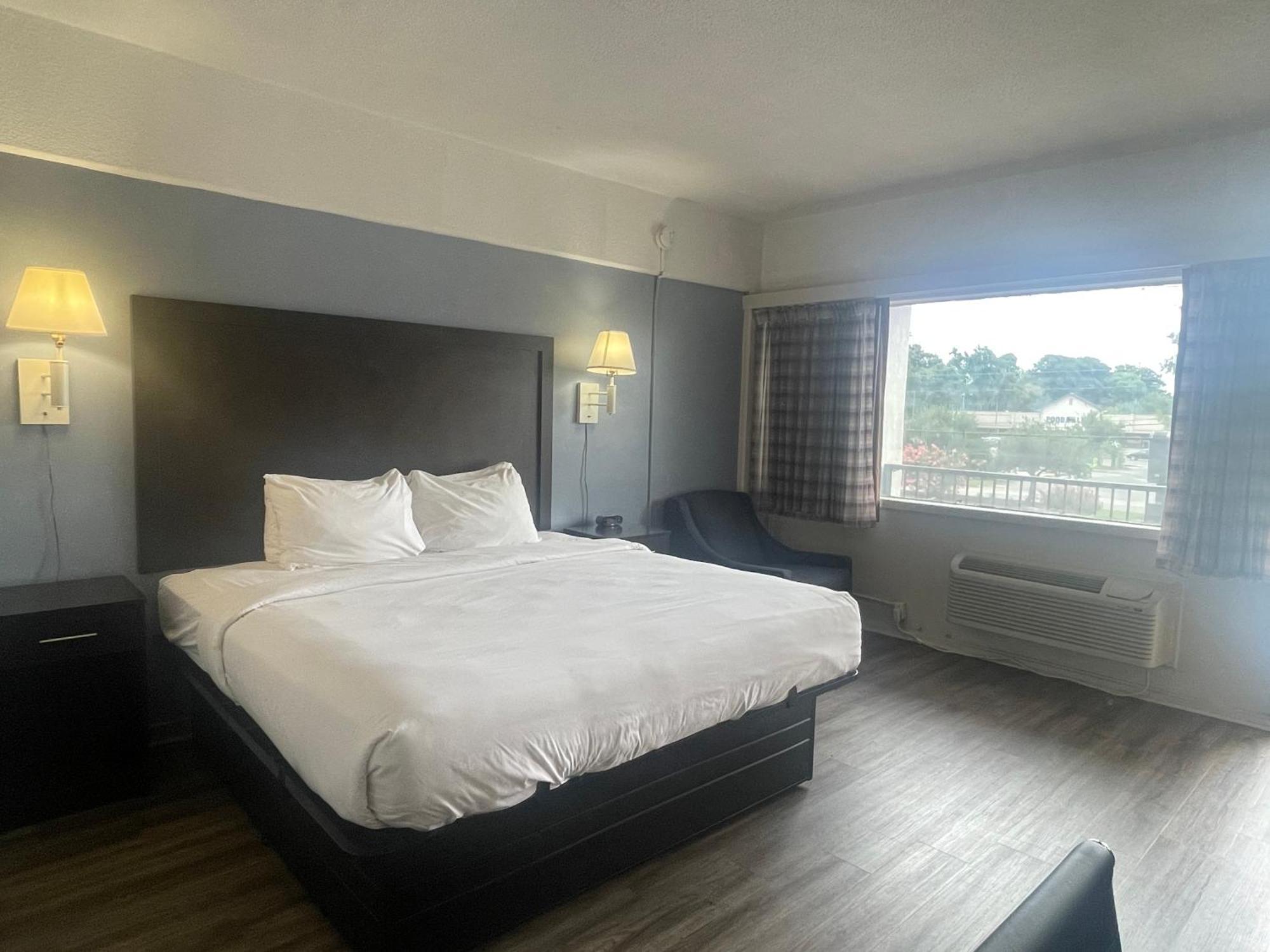 Motel 6 Norfolk, Va East Little Creek Екстериор снимка