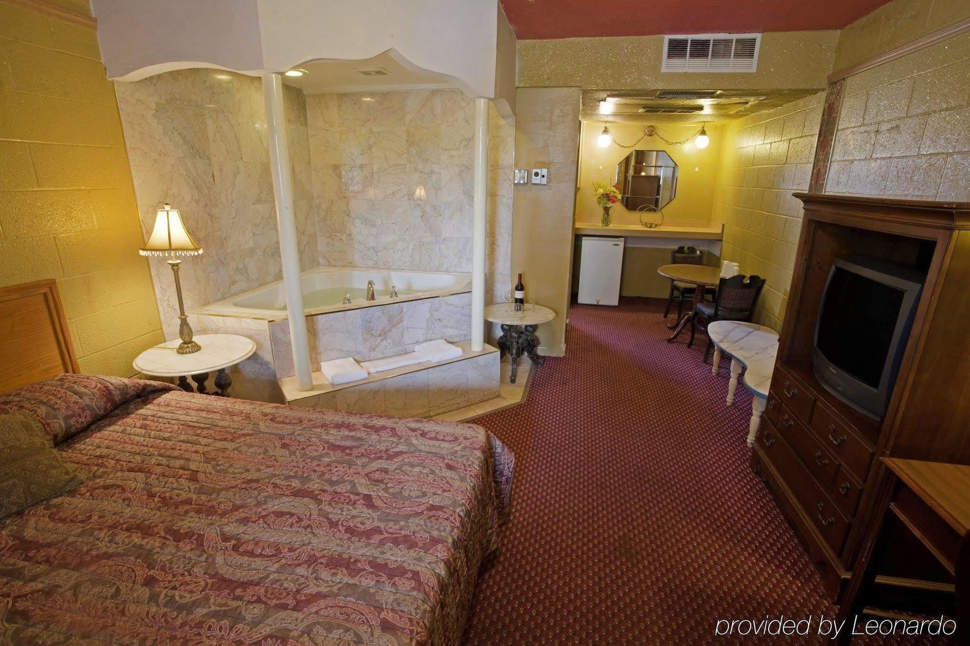 Motel 6 Norfolk, Va East Little Creek Екстериор снимка